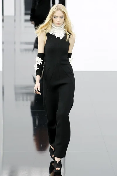 Look 73